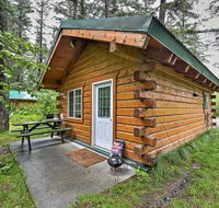 Quaint Seward Studio Cabin on Scenic Salmon Creek