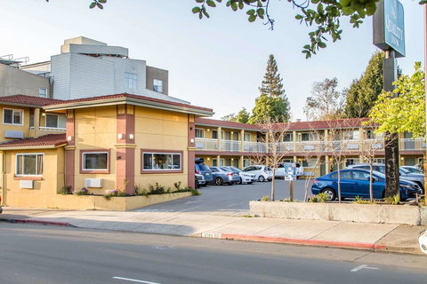 Quality Inn University Berkeley - Click Find 0