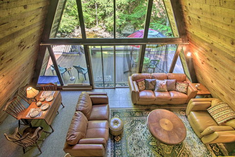 Quiet A-Frame Cabin On Creek With Private Deck! - Bet 4u 0