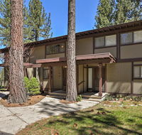 Quiet Home with Graeagle Meadows Golf Course View
