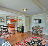 Remodeled Farmhouse in Waterford Near 2 Beaches