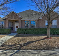 Remodeled Garland House with Gazebo and Patio by Lake