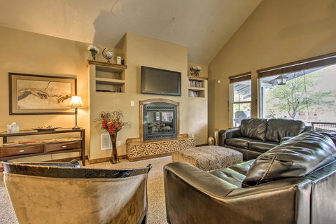 Remodeled Great Falls Home - Walk To Shops & Cafes - Bet 4u 0