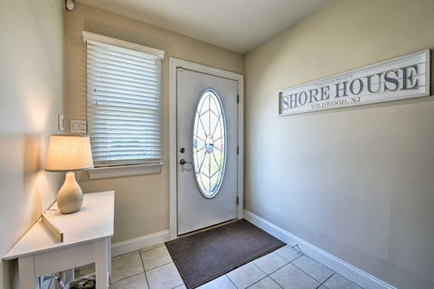 Retreat With BBQ, Balcony, 1 Block To Boardwalk - Bet 4u 0