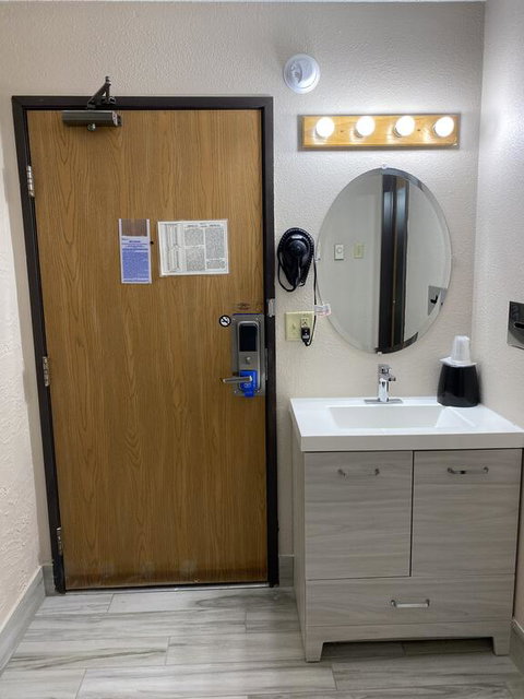 Rodeway Inn - Bet 4u 2