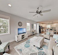 Roomy Modern Beach Getaway with Gourmet Kitchen home