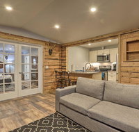 Rustic Anchorage Hideaway Minutes from Trails