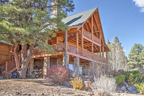 Rustic Cabin With Decks, Alpine Views & Pool Table! - Click Find 0
