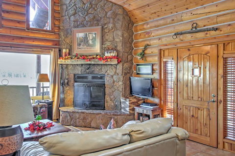 Rustic Cabin With Decks, Alpine Views & Pool Table! - Click Find 2