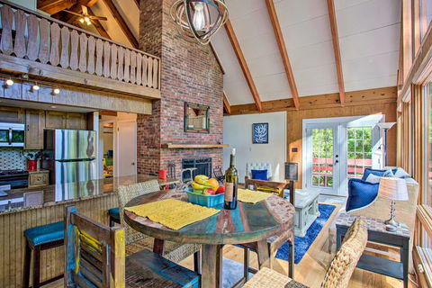 Saluda Cabin With Deck Situated On Lake Hosea! - Bridge Guide 1