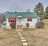 Scenic Countryside Cottage 3 Mi to New River