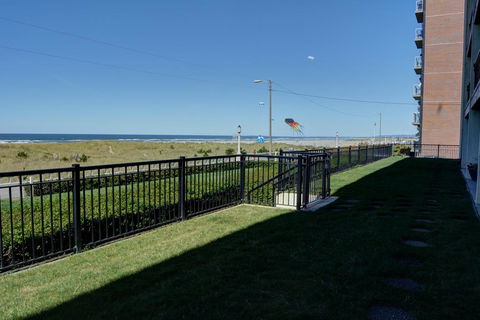 Seaside Beach Club 106 - Click Find 2