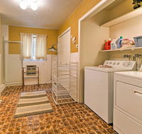 Secluded Chalet on Working Ranch 25 Mi to Rogerson
