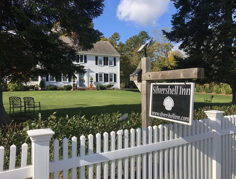 Silvershell Inn - Click Find 0