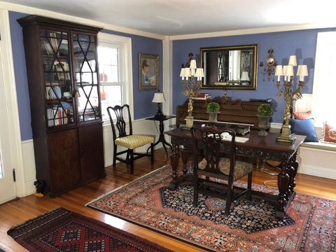 Silvershell Inn - Click Find 3