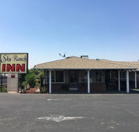 Sky Ranch Inn