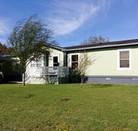 Sleeps 2 to 10 3bd/2 bth 20 mins to FW Pets OK