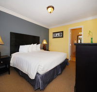 Solaire Inn  Suites