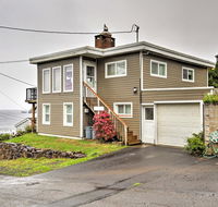 Splendid Oceanside Home with Ocean View by Beach