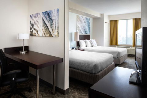SpringHill Suites Bakersfield - Click Find 2