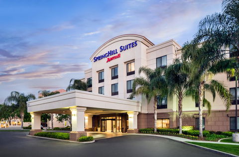 SpringHill Suites Bakersfield - Click Find 0