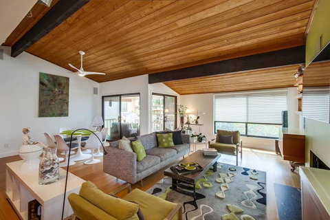 SS152 Townhouse - Bet 4u 0