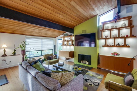 SS152 Townhouse - Bet 4u 3