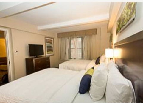 Stunning 1 Bedroom Rental In Midtown East - Click Find 1