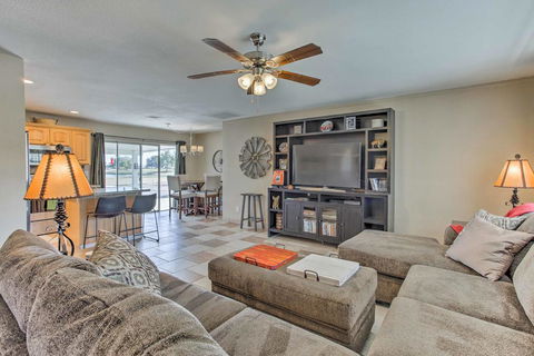 Sun City House With Country Club Amenities On 6th Tee - Bridge Guide 0