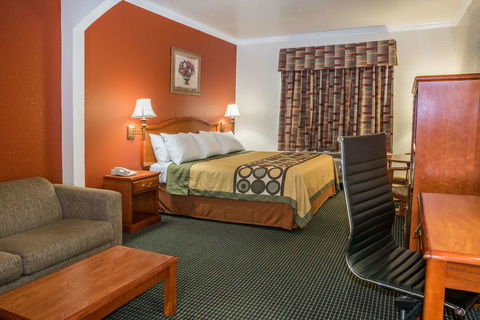 Super 8 By Wyndham Brookshire TX - Click Find 3