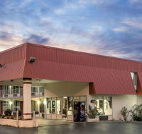 Super 8 by Wyndham Kingsport /I-81