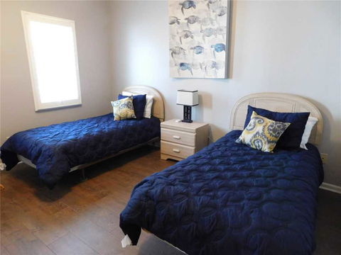 Teal Lake Condo #2211 - Click Find 2