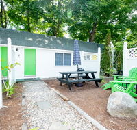 The Brewster Pond Lodging 4