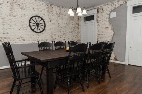 The Haven By Concord Sun (PRIVATE 5BR, 2BA) - Bet 4u 1