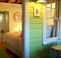 The Lake Winnipesaukee Cottage 8-9
