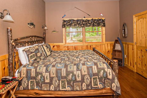 The Lux At Buckhorn - Click Find 3