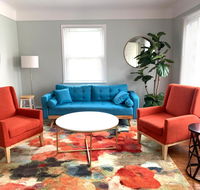 The Modern Stylish Gem Of Pontiac - 5 Min To GM