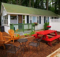 The Mt. Washington Lake Cottage 11
