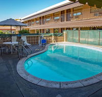 Townhouse Inn and Suites
