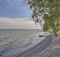 Tranquil Studio with Private Beach on Lake Champlain