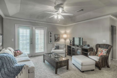 Tulsa Apartment Near Cancer Center - Click Find 2