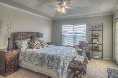 Tulsa Apartment Near Cancer Center - Click Find 3