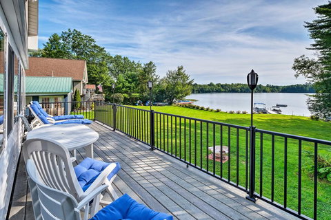 Updated Oakland Cottage With Deck On McGrath Pond! - Bet 4u 0