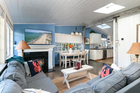 Ventura Beach Oasis Cottage - Bridge Guide 0