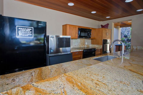 Wailea Elua #1403 By Ali'i Resorts - Click Find 1