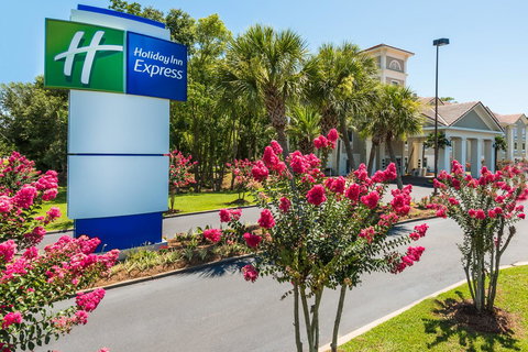 Holiday Inn Express Fairhope - Point Clear - Bet 4u 16