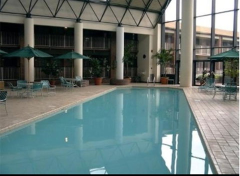 Ashbury Hotel & Suites - Mobile - Click Find 21