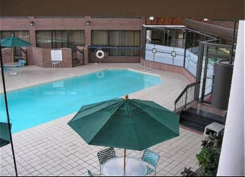 Ashbury Hotel & Suites - Mobile - Click Find 25