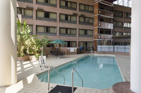 Ashbury Hotel & Suites - Mobile - Click Find 4
