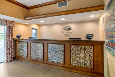 Econo Lodge Inn & Suites Foley - Click Find 5